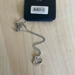 NWT Dainty Silver Swan Necklace